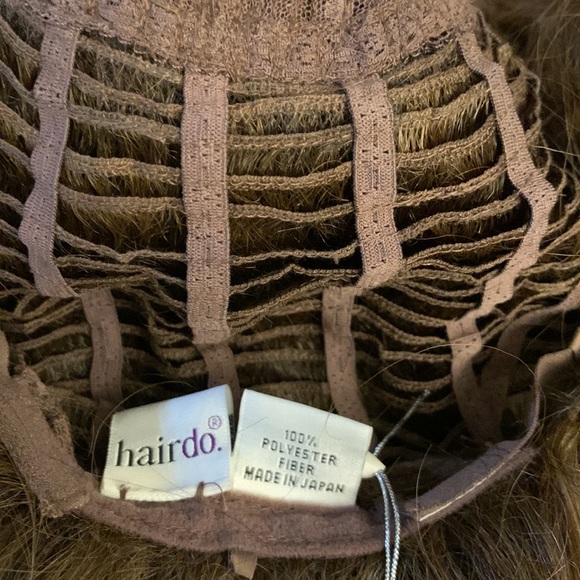 NWTS! Hairdo Glazed Hazelnut Med. Brown Ginger Wig. Natural and Gorgeous! - Picture 5 of 10